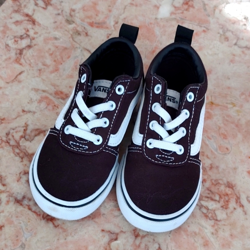 New Toddler Vans Size 7